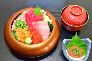 まぐろきっぷ丼